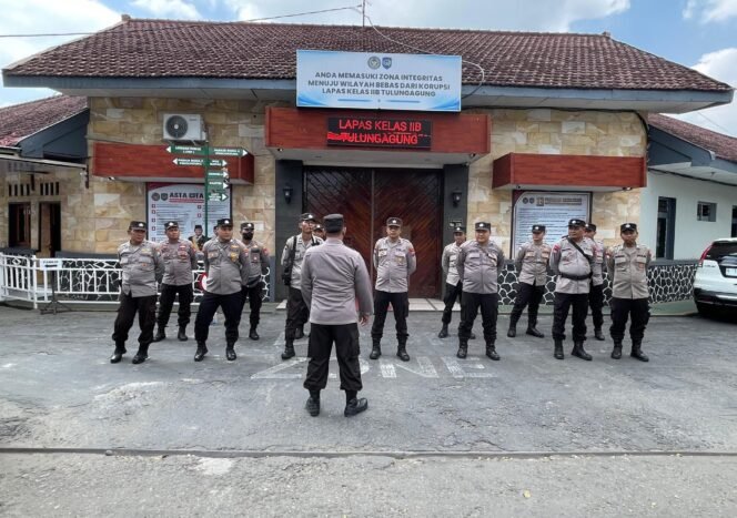 
					Sinergi Jaga Kamtibmas, Polres Tulungagung Lakukan Pengamanan Objek Vital di Lapas Tulungagung