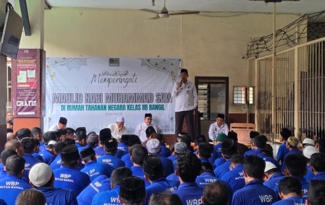 
					Rutan Bangil Peringati Maulid Nabi, Kepala Rutan: Jadikan Teladan Rasulullah untuk Hidup Lebih Baik