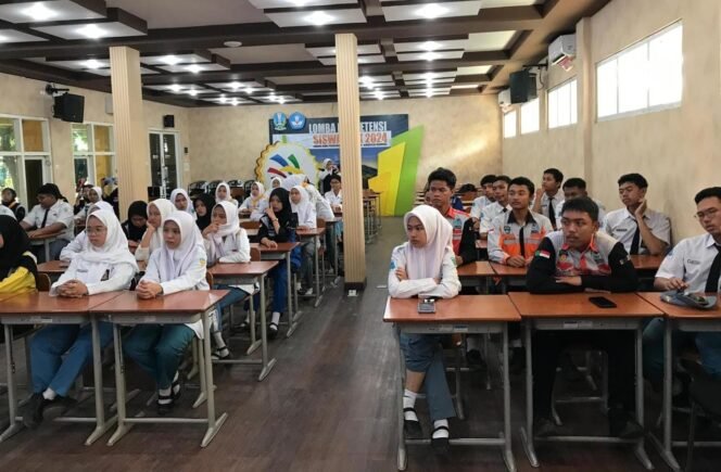 
					Cegah Generasi Muda Terjerumus, Polisi Edukasi Bahaya Narkoba di SMKN 1 Bangil