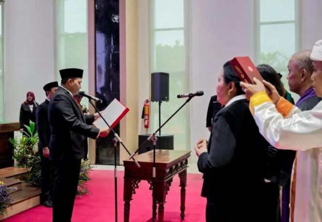 
					Bupati Pasuruan Lantik 297 Pejabat, Sejumlah OPD Alami Perombakan