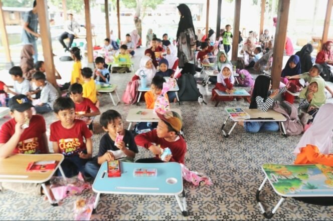 
					Lapas Karawang Kenalkan Ketahanan Pangan kepada Siswa SD Lewat Edu Trip di LASKAR Farm
