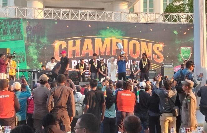 
					Pasuruan United Rayakan Gelar Juara Liga 4 Piala Presiden 2026, Diarak Keliling Bangil hingga Disambut Bupati