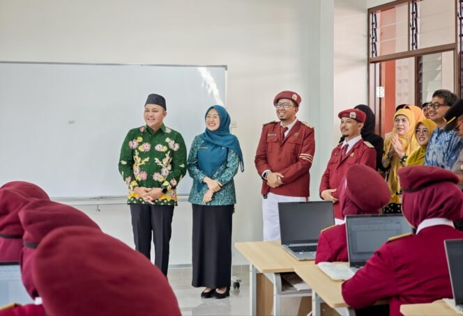 
					Bupati Pasuruan Resmikan Open House dan MPLS Sekolah Rakyat Terintegrasi 1